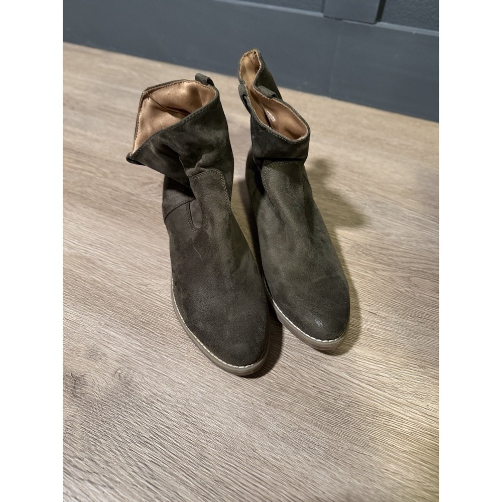 Dolcetta Women's Ankle Boots Size 7.5 Brown Suede Side Zip Booties